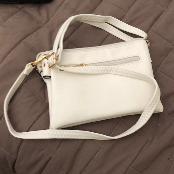 Leather, gold hardware - Picture 3 of 3